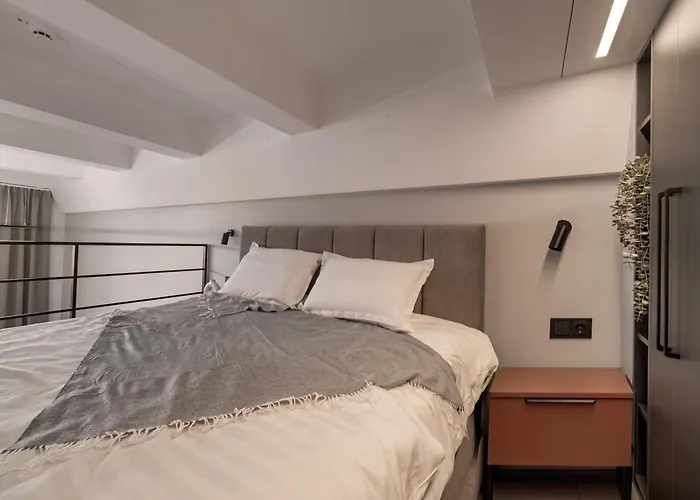 Rusty Red Loft In Centre Self Check-in No 2 * فيلنيوس